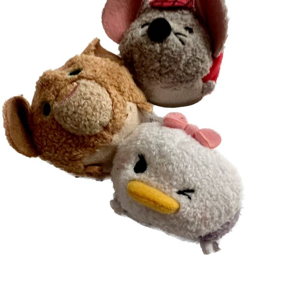 3 Disney Tsum Tsum Roquefort Aristocrats Wink Daisy Duck Lion King New NWT - Picture 2 of 6